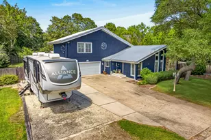 21 NE Wedgewood Ln, Fort Walton Beach, FL 32547 - Photo 3