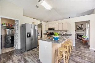 2832 Winners Cir Dr, Navarre, FL 32566 - Photo 7