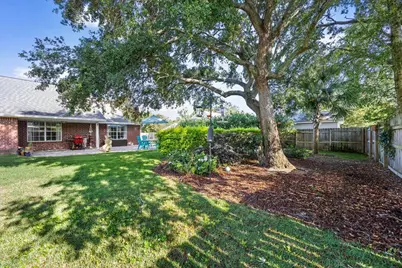 2832 Winners Circle Drive, Navarre, FL 32566 - Photo 23
