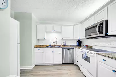 676 Santa Rosa Boulevard #UNIT 2A, Fort Walton Beach, FL 32548 - Photo 11
