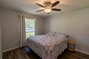 9687 Parker Lake Cir, Navarre, FL 32566 - Photo 21