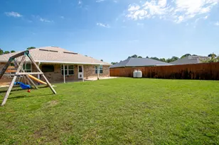 9687 Parker Lake Cir, Navarre, FL 32566 - Photo 29