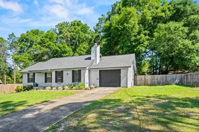 219 W Pinoak Court, Crestview, FL 32539 - Photo 5