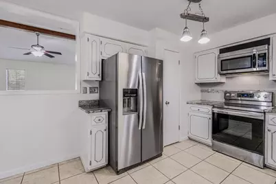 219 W Pinoak Court, Crestview, FL 32539 - Photo 17