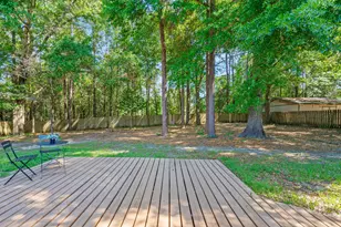 219 W Pinoak Ct, Crestview, FL 32539 - Photo 37