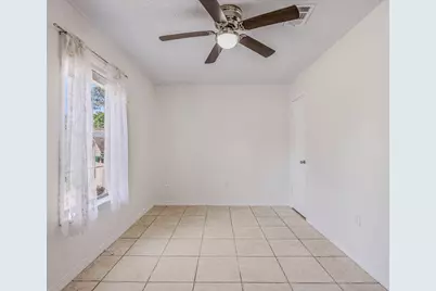219 W Pinoak Court, Crestview, FL 32539 - Photo 25