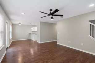 440 Eisenhower Dr, Crestview, FL 32539 - Photo 9