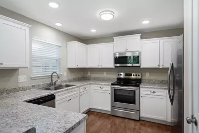 440 Eisenhower Drive, Crestview, FL 32539 - Photo 13