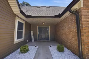 7 Hampton Cir, Niceville, FL 32578 - Photo 5