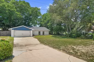 39 9th St, Shalimar, FL 32579 - Photo 5