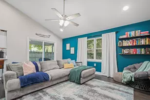 39 9th St, Shalimar, FL 32579 - Photo 15