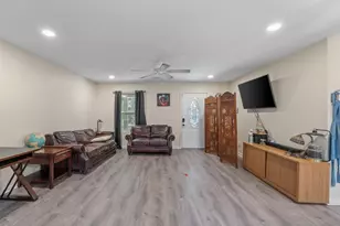 130 Emmons Ln, Pensacola, FL 32506 - Photo 9