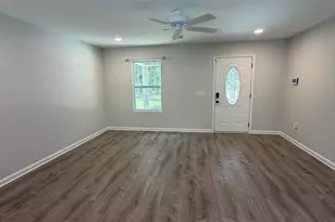 130 Emmons Ln, Pensacola, FL 32506 - Photo 7