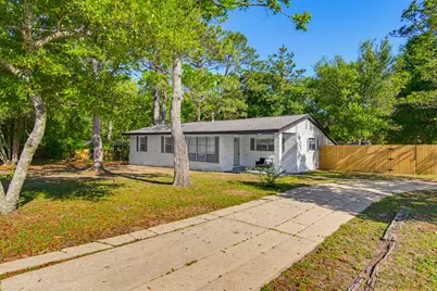 1095 Texas Parkway, Crestview, FL 32536 - Photo 3