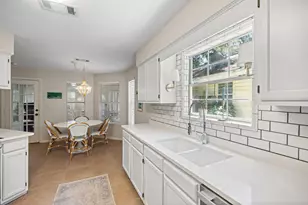 131 Wright Cir, Niceville, FL 32578 - Photo 11