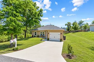 166 Hibiscus Ave, Defuniak Springs, FL 32433 - Photo 1