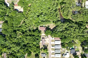 298 Averitt Pl, Crestview, FL 32539 - Photo 9