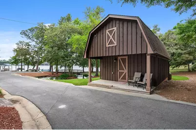 104 Bayou Drive, Niceville, FL 32578 - Photo 9