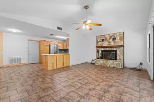722 Mallet Bayou Rd, Freeport, FL 32439 - Photo 15
