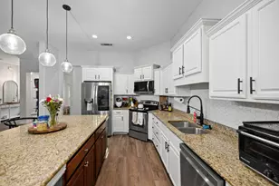 3013 Crown Creek Cir, Crestview, FL 32539 - Photo 5