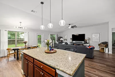 3013 Crown Creek Circle, Crestview, FL 32539 - Photo 9