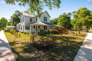 418 S 11th St, Defuniak Springs, FL 32435 - Photo 1