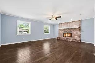 836 St Pierre Cove, Niceville, FL 32578 - Photo 11