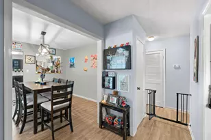 2019 Casa De Oro St, Navarre, FL 32566 - Photo 7