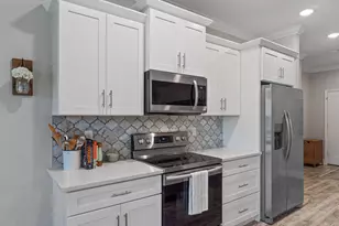 420 Spruce St, Mary Esther, FL 32569 - Photo 13