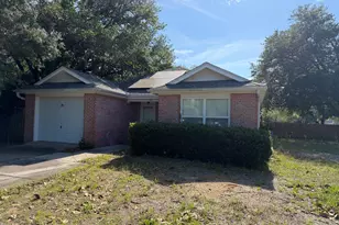 1740 Thomas St, Niceville, FL 32578 - Photo 1