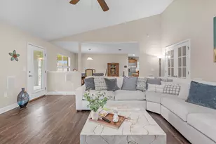 6052 Blair Cir, Gulf Breeze, FL 32563 - Photo 31