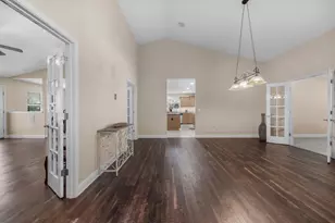 6052 Blair Cir, Gulf Breeze, FL 32563 - Photo 11