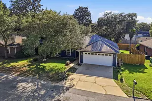 103 Point Comfort Rd, Mary Esther, FL 32569 - Photo 5