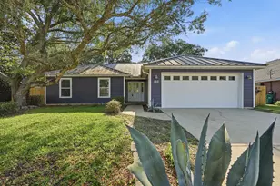 103 Point Comfort Rd, Mary Esther, FL 32569 - Photo 3