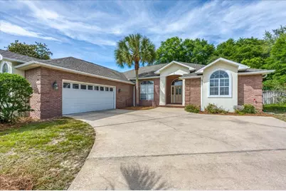 4034 Bond Circle, Niceville, FL 32578 - Photo 7