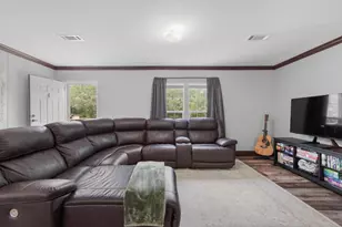 360 Michigan Ln, Defuniak Springs, FL 32433 - Photo 9