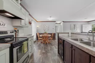 360 Michigan Ln, Defuniak Springs, FL 32433 - Photo 7