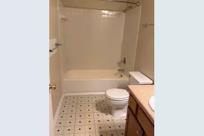 208 SE Oak Street #UNIT D, Fort Walton Beach, FL 32548 - Photo 3