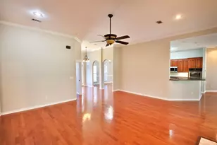 105 Par Ct, Crestview, FL 32536 - Photo 9