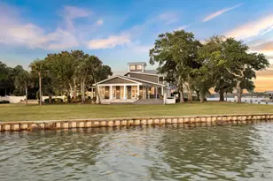 11 Paradise Point Rd, Shalimar, FL 32579 - Photo 1