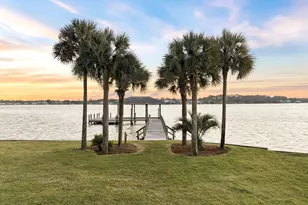 11 Paradise Point Rd, Shalimar, FL 32579 - Photo 5