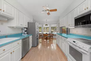 645 NE Country Club Ave, Fort Walton Beach, FL 32547 - Photo 9