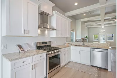 401 Hideaway Lane, Niceville, FL 32578 - Photo 11