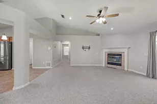 300 Peggy Dr, Crestview, FL 32536 - Photo 11