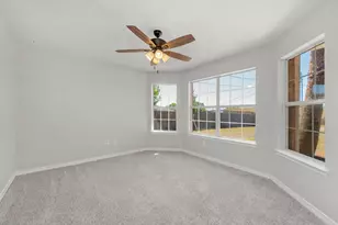 300 Peggy Dr, Crestview, FL 32536 - Photo 17