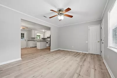 106 Andrews Avenue, Defuniak Springs, FL 32433 - Photo 9