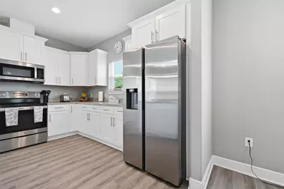 2331 Hadleigh Hills Court, Navarre, FL 32566 - Photo 11