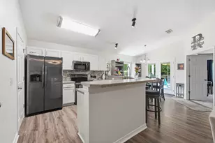 5066 Evergreen Dr, Gulf Breeze, FL 32563 - Photo 11