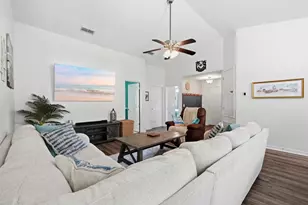 5066 Evergreen Dr, Gulf Breeze, FL 32563 - Photo 9