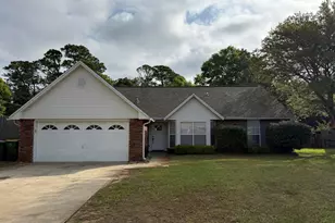 5 Neptune Dr, Mary Esther, FL 32569 - Photo 1